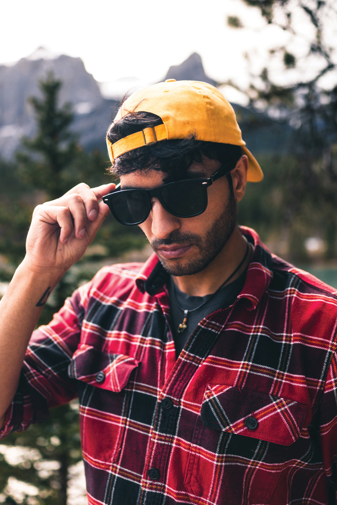 Promo-Micro-AI-Powered-Audio-Glasses-with-Translation-Function-BOUNCE CREATIVE DESIGNS