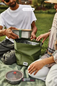 Insulated lunch cooler bag, brandable black and blum bag is available in different colours from bounce creative designs.