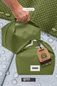 Insulated lunch cooler bag, brandable black and blum bag is available in different colours from bounce creative designs.